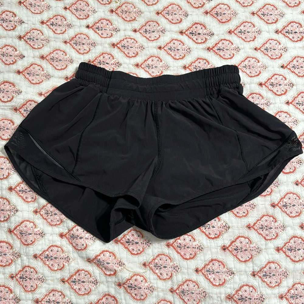Lululemon Hotty Hot shorts